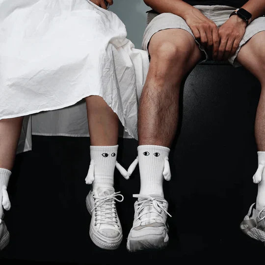 🔥Magnetic Couple Socks – Stay Connected, Even in Your Shoes! 🔥