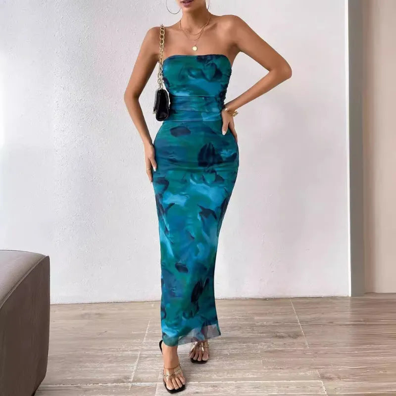 š CurveMuse⢠Mesh Pleated Strapless Bodycon Dress