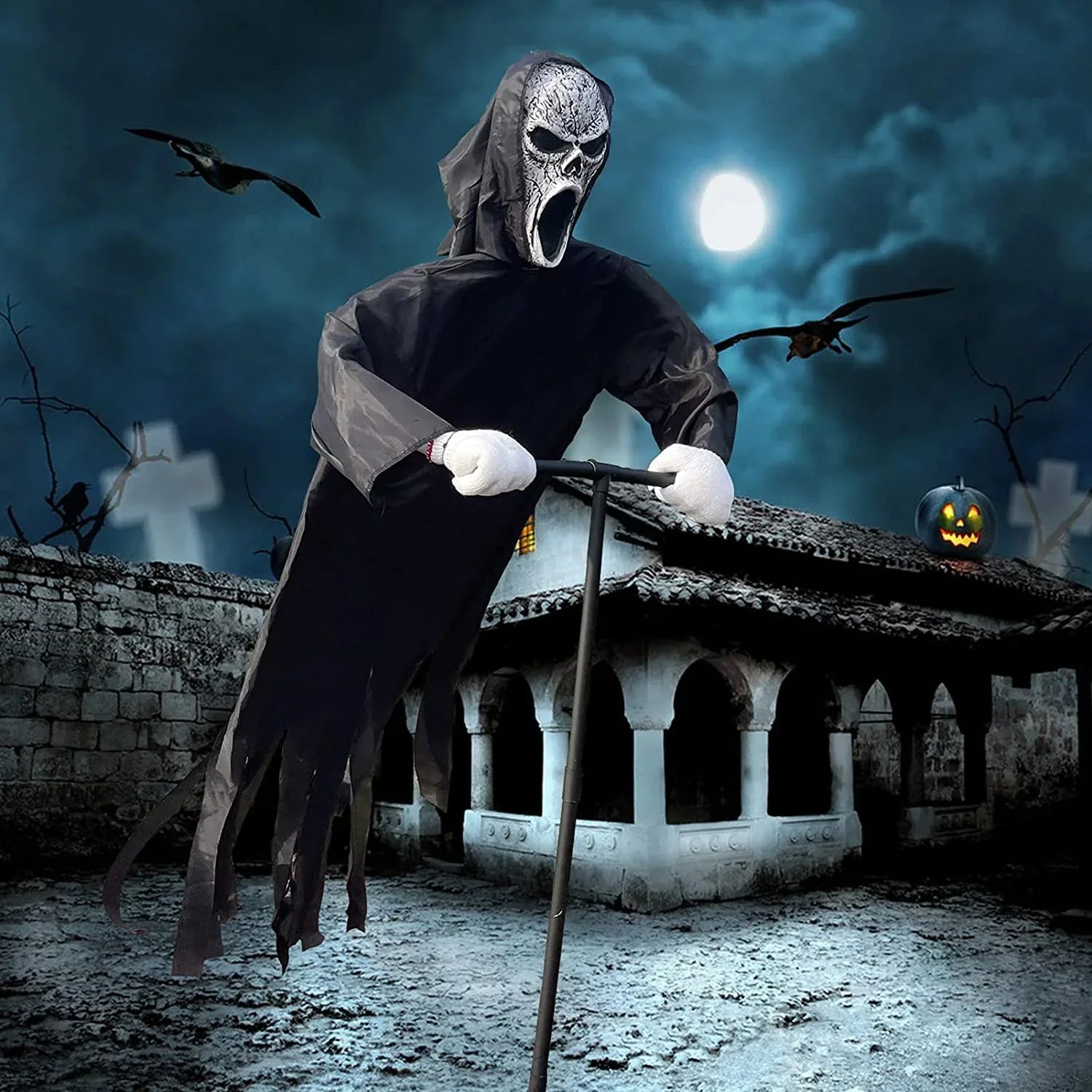 Spooky Iron Scarecrow for Outdoor Halloween Decoration
