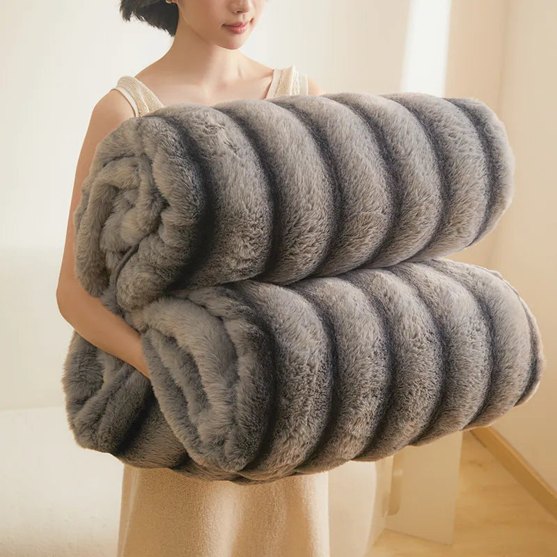 🔥 THE COZIEST BLANKET YOU'LL EVER OWN! 🔥