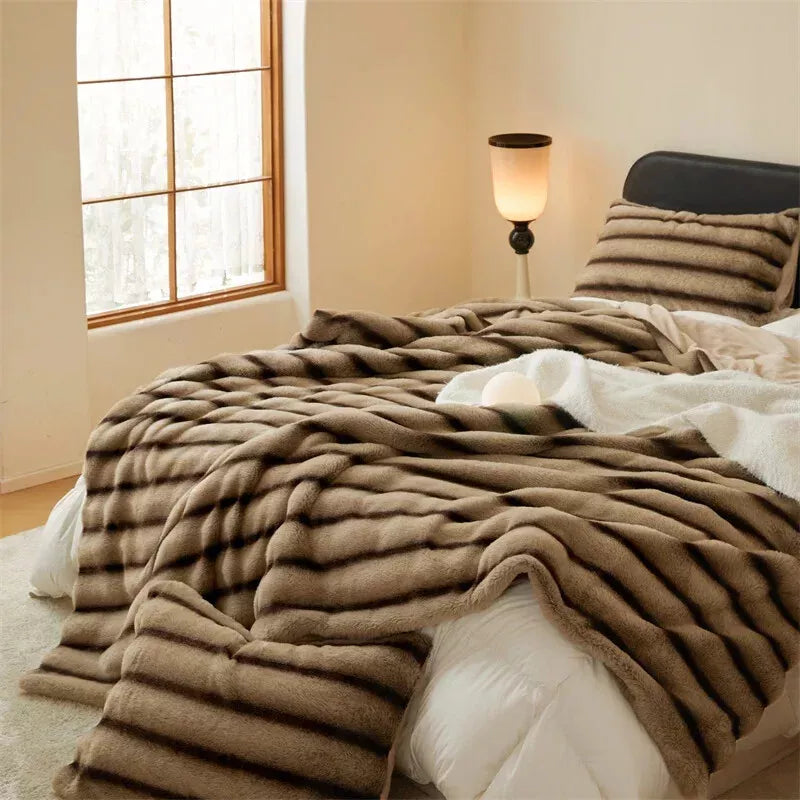 🔥 THE COZIEST BLANKET YOU'LL EVER OWN! 🔥